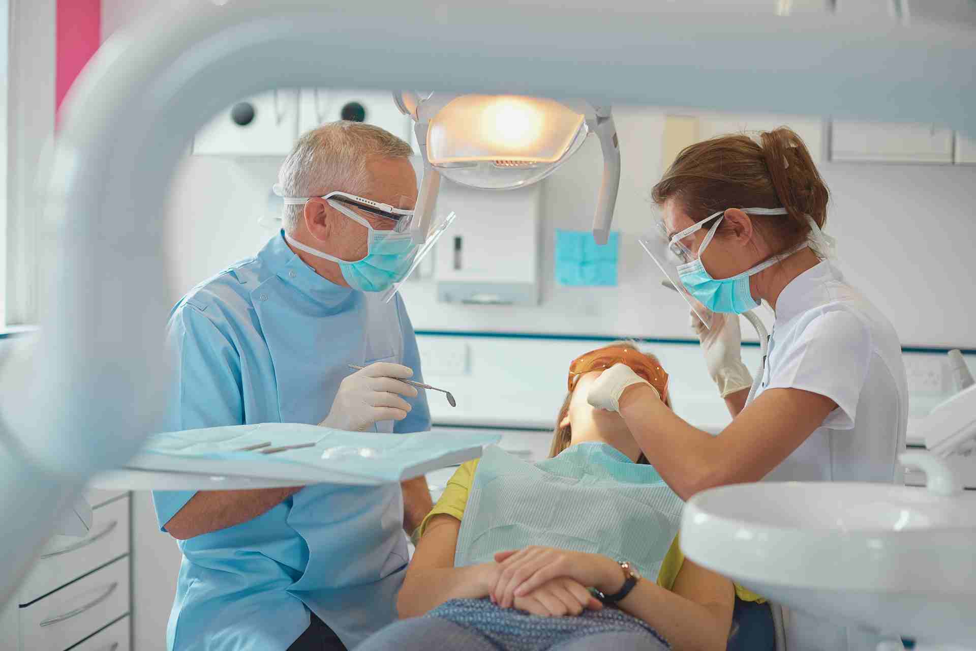 Dentist in Mission Hills, CA